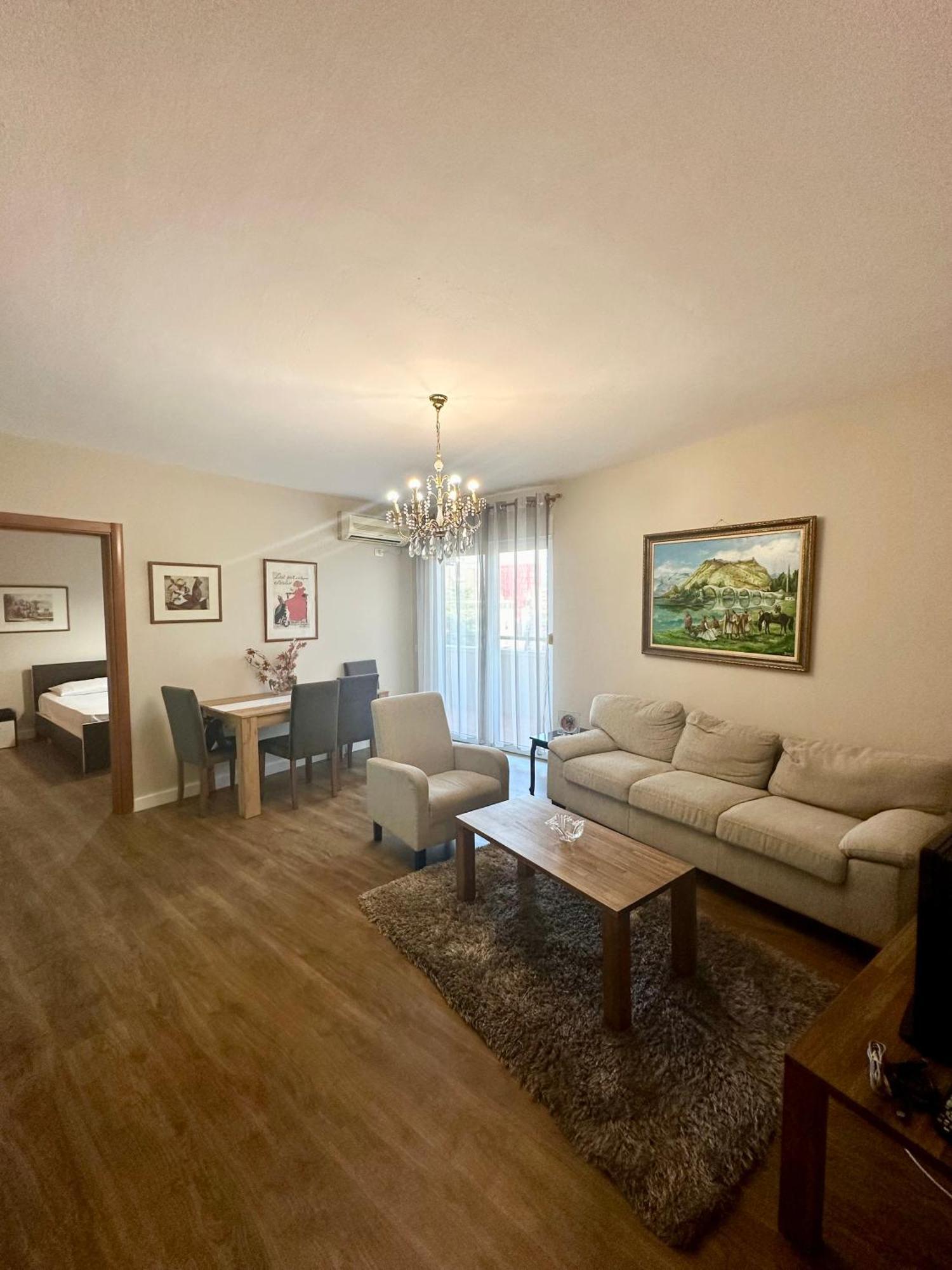 Kk Apartment Air Albania-Centrally Located Τίρανα Εξωτερικό φωτογραφία